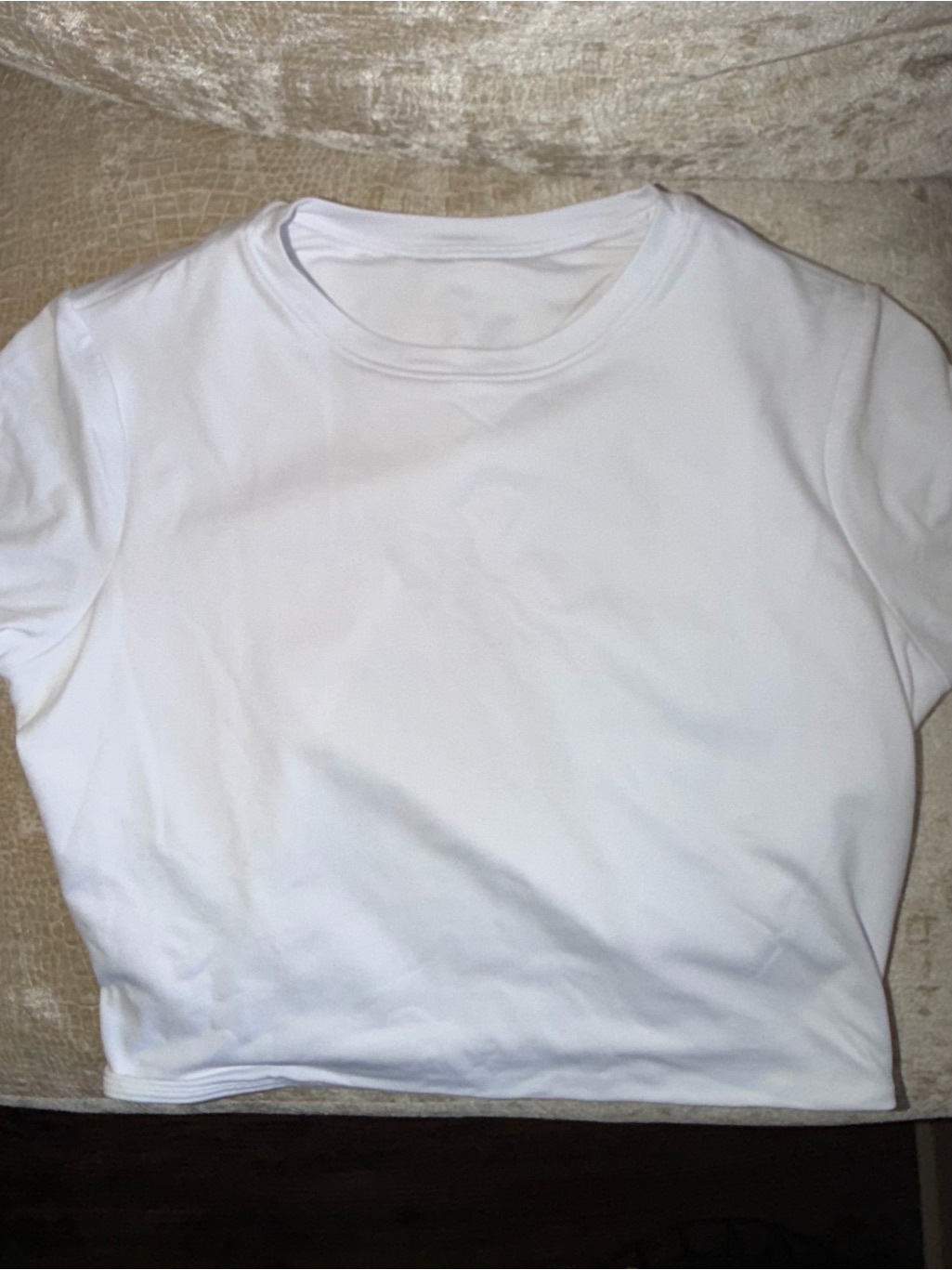 Alo Yoga Women’s Alosoft Backspin Crop Tee